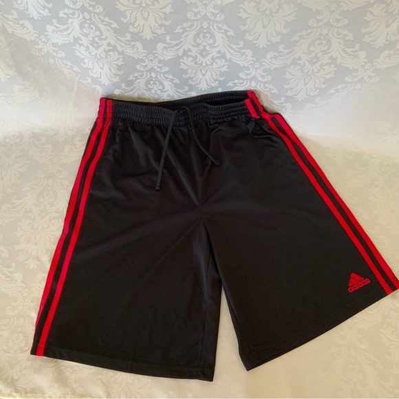 Adidas Boys XL Athletic Shorts Black - Picture 1 of 9
